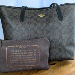 Coach Large City Zip Tote in Signature colors & makeup bag
